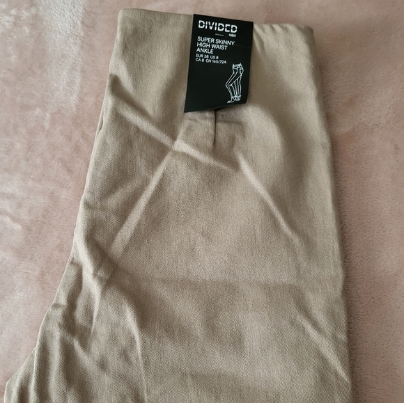 Women's Super Skinny High Waist Ankle pants sz 8 tan side zip - Picture 4 of 7